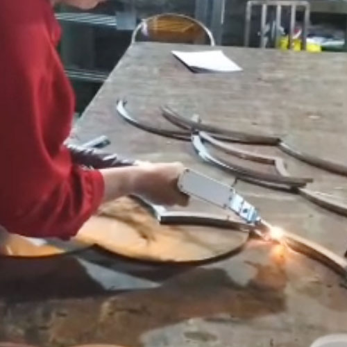 手持式激光焊接机