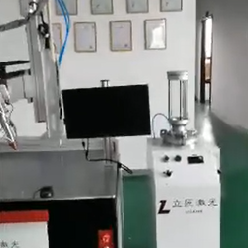 平台式激光熔覆设备发...
